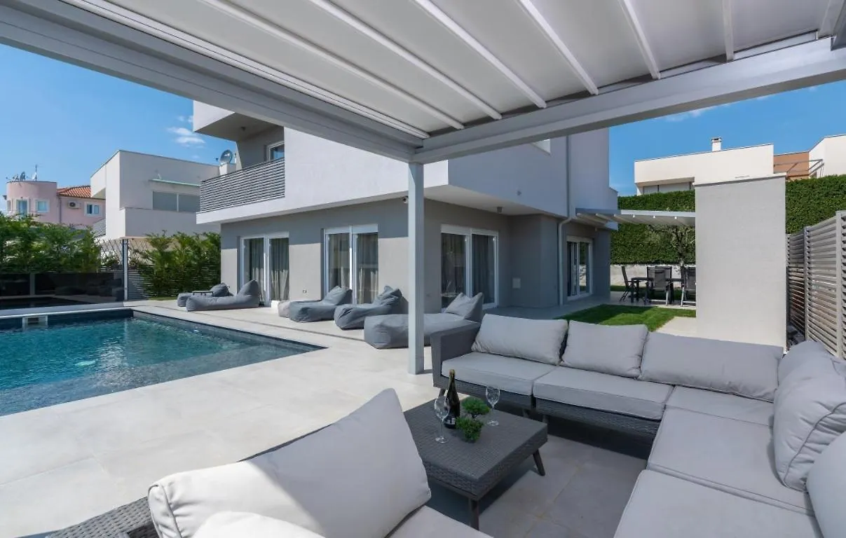 Villa Athos Karigador