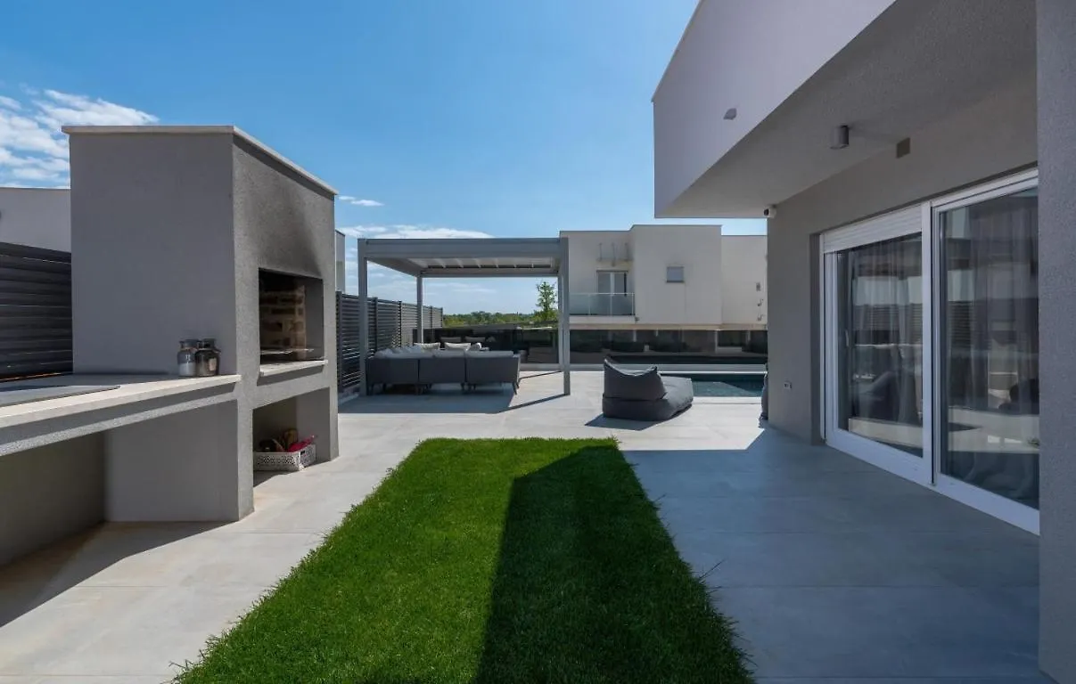 Villa Athos Karigador